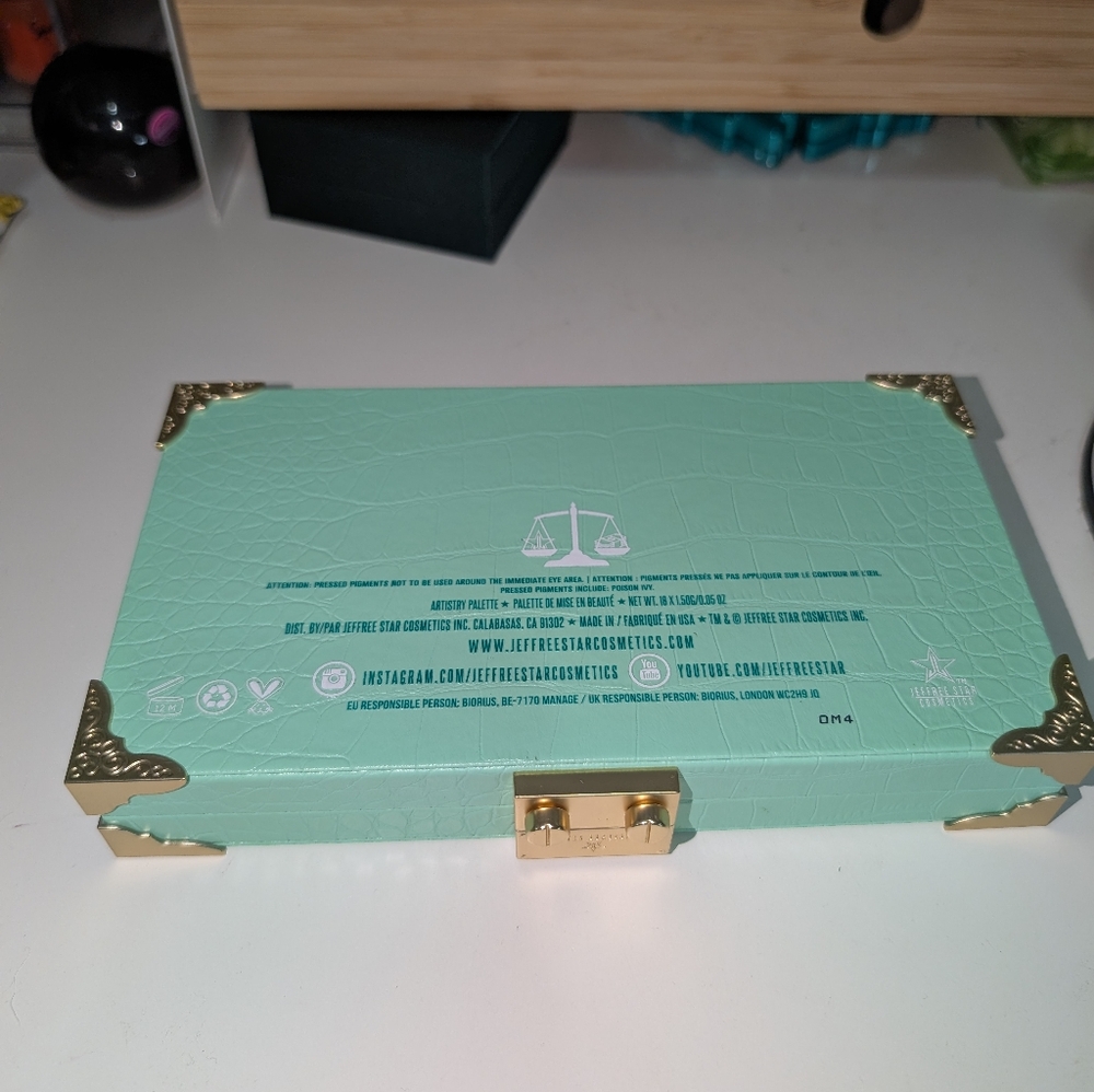 Jeffree Star Blood Money Palette - Picture 4 of 6